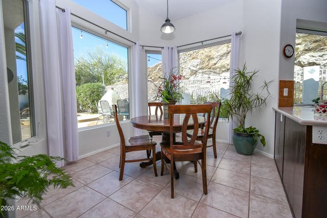 519 E HIDDENVIEW Drive, Phoenix, AZ 85048