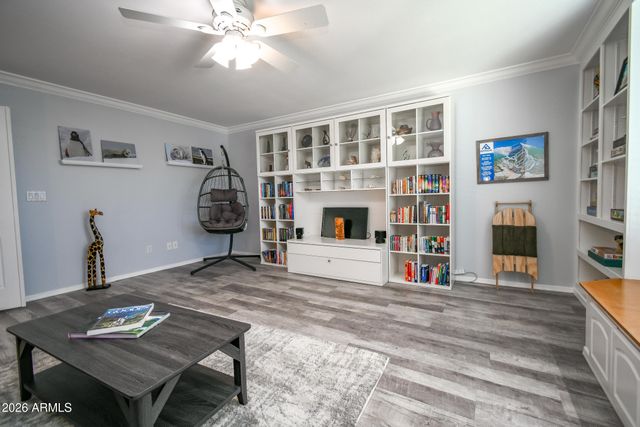 519 E HIDDENVIEW Drive, Phoenix, AZ 85048