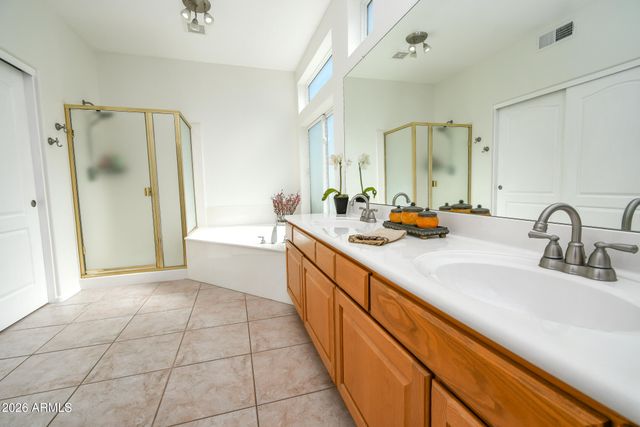 519 E HIDDENVIEW Drive, Phoenix, AZ 85048