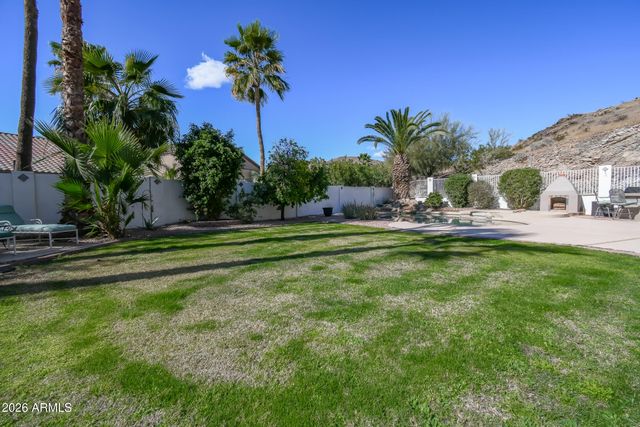 519 E HIDDENVIEW Drive, Phoenix, AZ 85048