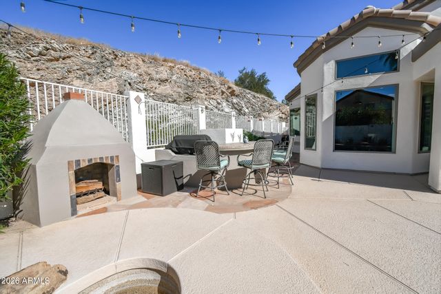 519 E HIDDENVIEW Drive, Phoenix, AZ 85048