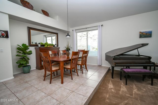 519 E HIDDENVIEW Drive, Phoenix, AZ 85048