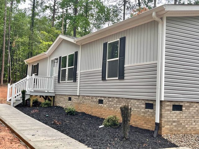 399 Charles Street, Enoree, SC 29335