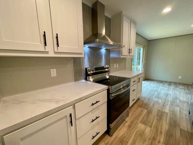 399 Charles Street, Enoree, SC 29335