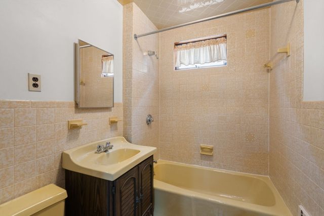 56-58 California St, Watertown, MA 02472