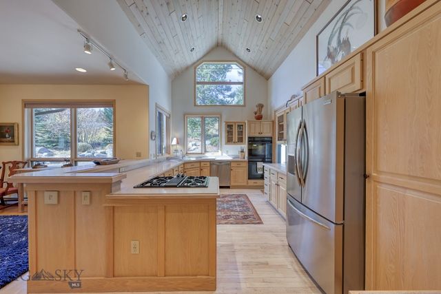 450 Crown Butte Road, Big Sky, MT 59716