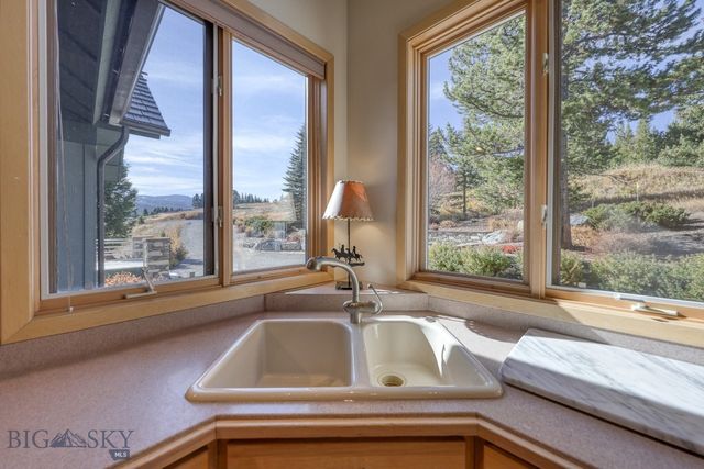 450 Crown Butte Road, Big Sky, MT 59716