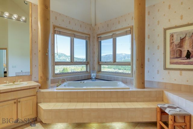 450 Crown Butte Road, Big Sky, MT 59716