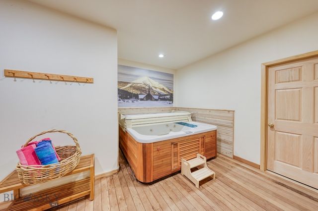 450 Crown Butte Road, Big Sky, MT 59716