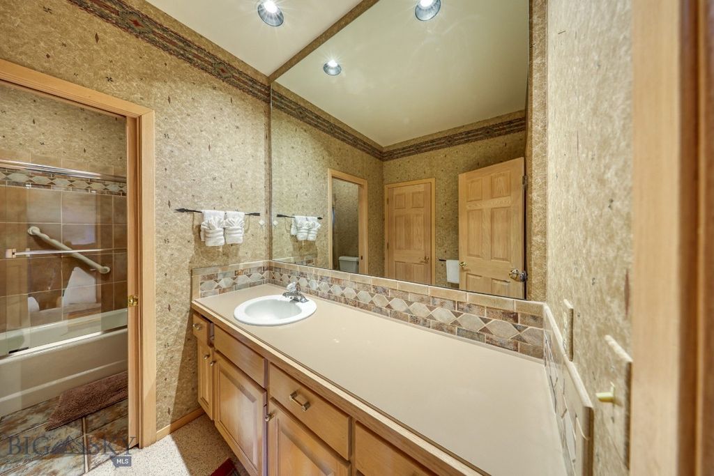 450 Crown Butte Road, Big Sky, MT 59716 photo 41