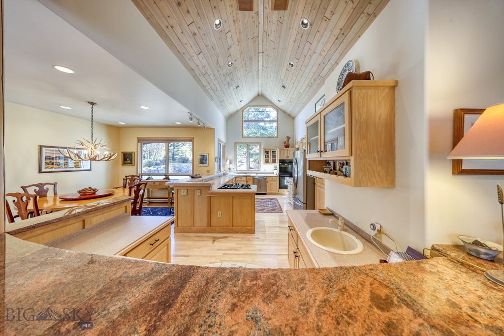 450 Crown Butte Road, Big Sky, MT 59716 photo 9