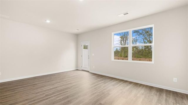 121 Kenmore Circle, Perry, GA 31069