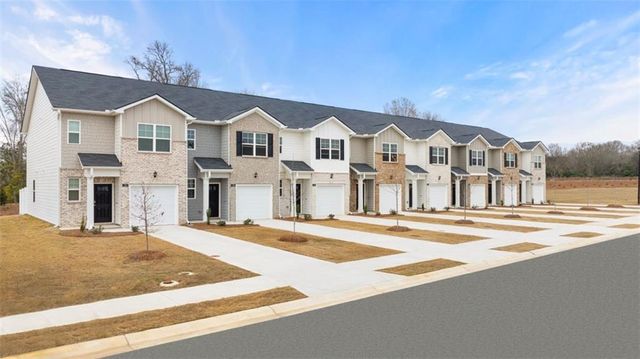 121 Kenmore Circle, Perry, GA 31069