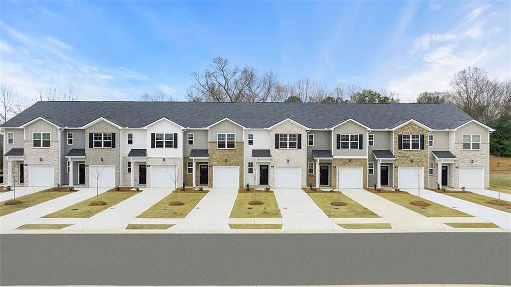 121 Kenmore Circle, Perry, GA 31069