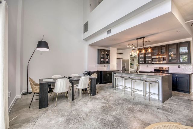 108 Lake Avenue 202, Lake Worth Beach, FL 33460