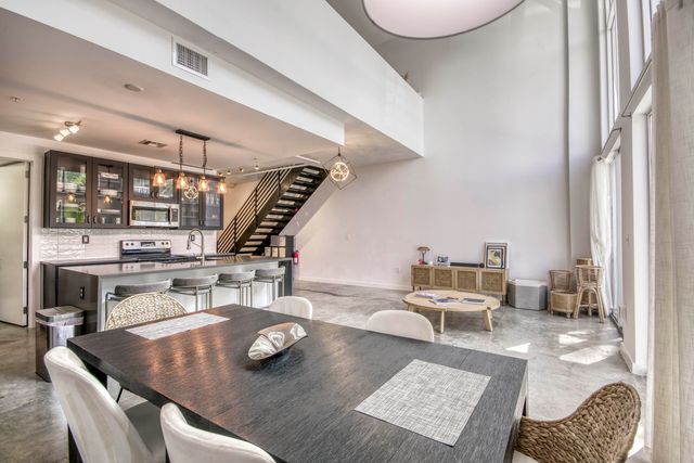 108 Lake Avenue 202, Lake Worth Beach, FL 33460