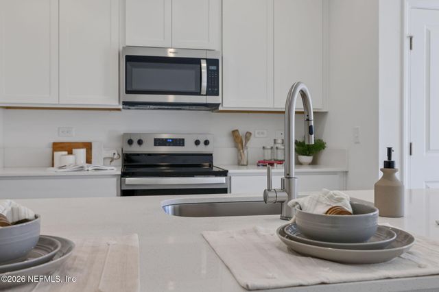 9177 TENDER Lane, Jacksonville, FL 32219