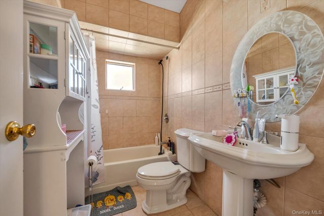 4 Carriage Lane, Levittown, NY 11756