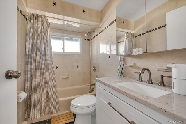 4 Carriage Lane, Levittown, NY 11756