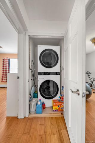 4 Carriage Lane, Levittown, NY 11756