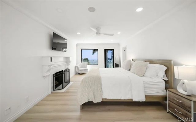 7930 Vulcan Drive, Los Angeles, CA 90046