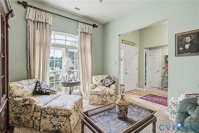 14424 Dampier Dr, Chester, VA 23831