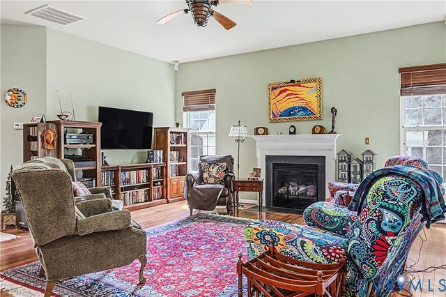 14424 Dampier Dr, Chester, VA 23831