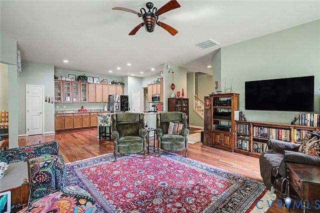 14424 Dampier Dr, Chester, VA 23831