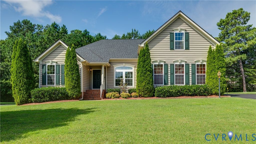 14424 Dampier Dr, Chester, VA 23831