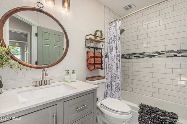 18633 N 15TH Place, Phoenix, AZ 85024