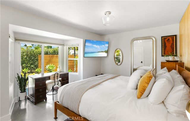 2110 President, Costa Mesa, CA 92627