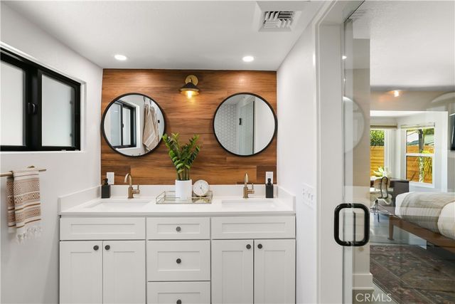 2110 President, Costa Mesa, CA 92627