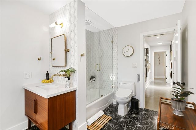 2110 President, Costa Mesa, CA 92627