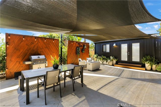 2110 President, Costa Mesa, CA 92627