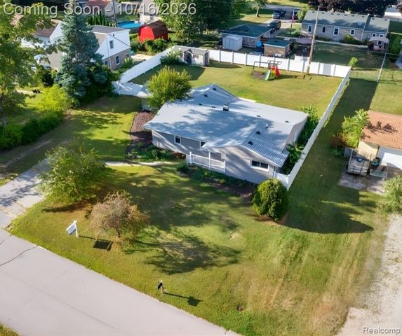 2075 Gulliver Drive, Troy, MI 48085