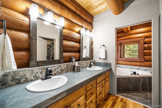 1614 Chalice Drive, Westcliffe, CO 81252