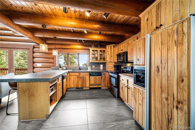 1614 Chalice Drive, Westcliffe, CO 81252