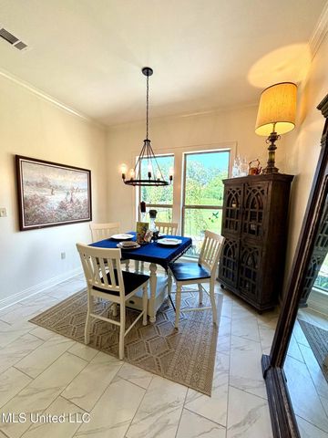 8 Hedges Plantation Place, Natchez, MS 39120