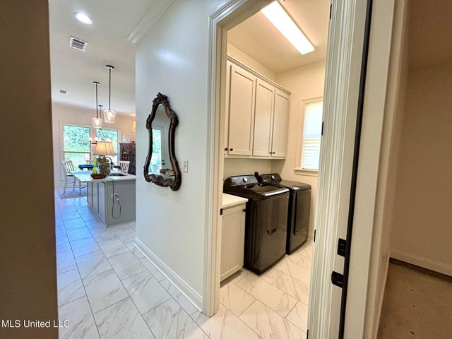 8 Hedges Plantation Place, Natchez, MS 39120