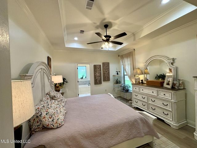 8 Hedges Plantation Place, Natchez, MS 39120