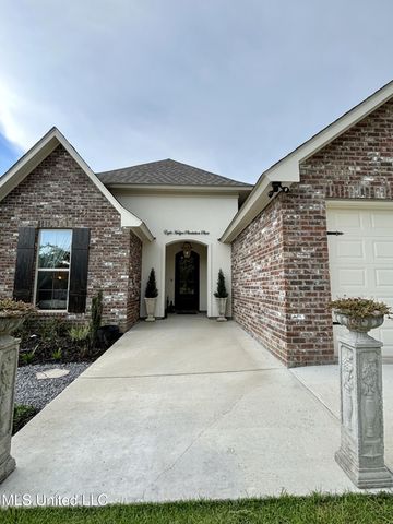 8 Hedges Plantation Place, Natchez, MS 39120