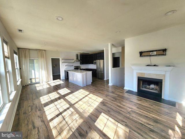 13202 CORNERSTONE DR, Yardley, PA 19067