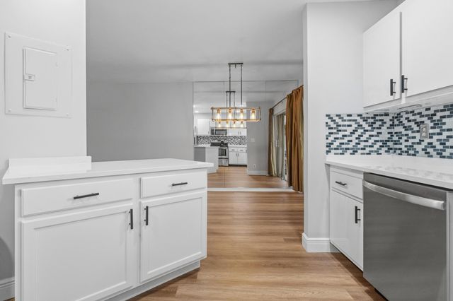 2105 W Discovery Cir W, Deerfield Beach, FL 33442