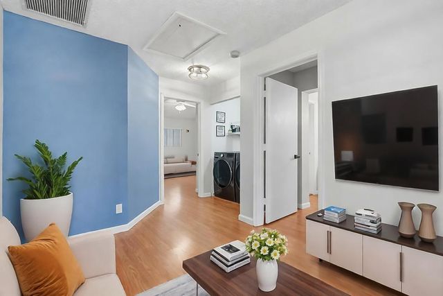 2105 W Discovery Cir W, Deerfield Beach, FL 33442