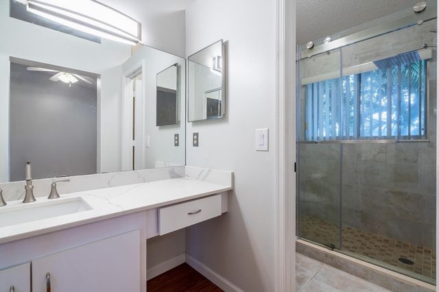 2105 W Discovery Cir W, Deerfield Beach, FL 33442