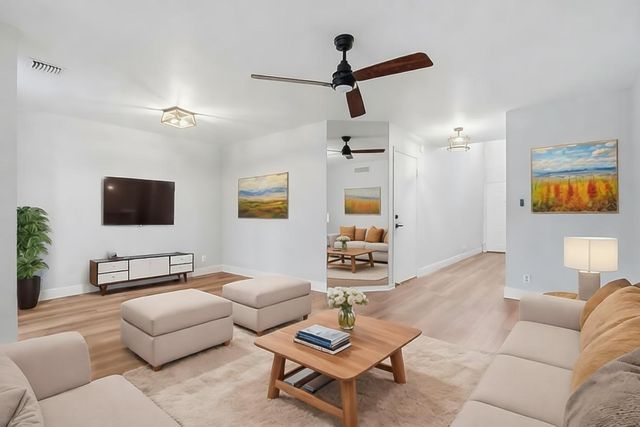 2105 W Discovery Cir W, Deerfield Beach, FL 33442