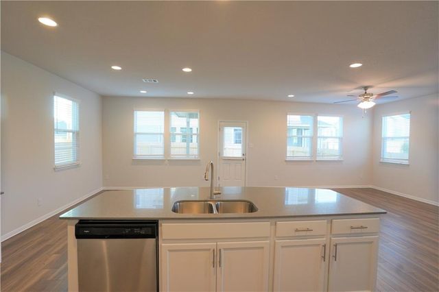 12110 Tolson DR, Manor, TX 78653