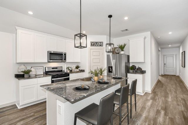 1038 River Coral, Alvin, TX 77511