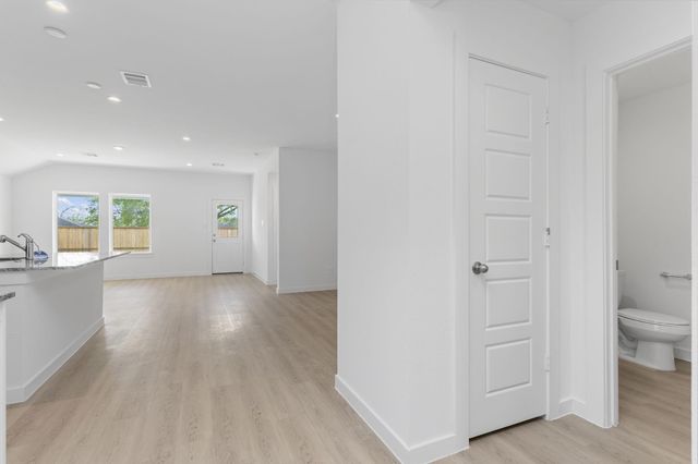 1038 River Coral, Alvin, TX 77511