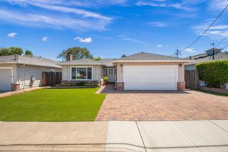 20 Robin Way, San Carlos, CA 94070